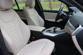 BMW 3 Serie Touring 330e M-Sport Shadow Line  Pano/Laser LED/Leder/360/Keyless/Headup/ACC/Dodehoek / 12