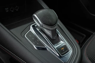 Renault Captur 1.6 E-Tech PHEV 160 RS Line|Stoelverwarming|360 Camera| / 40