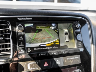 Mitsubishi Outlander 2.0 PHEV instyle | Leder | Xenon | 360 camera | Keyless | Stoelverwarming | PDC v+a / 9