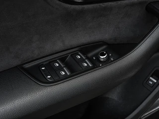 Audi Q7 3.0 TFSI quattro S-Line Panoramadak B&O Advanced Nachtzicht Luchtvering Leder ACC HUD Virtual Cockpit Soft-Close Achterasbesturing Trekhaak 21" / 47