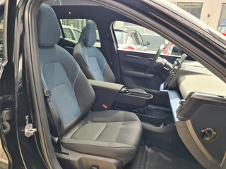 Volvo EX30 Single Motor Extended Range Ultra 69 kWh|Harman/Kardon|panodak / 4