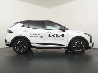 Kia Sportage 1.6 T-GDi Hybrid GT-PlusLine  - Stoel ventilatie - Stoel/Stuur verwarming - Head-up display - Matrix led koplampen - Adaptive cruise control - Electrische achterklep - Harman Kardon Speakers - Geheugen - Fabrieksgarantie t/m 19-09-2032 / 10