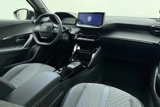 Peugeot 2008 1.2 Hybrid 145 Allure | Climate & Cruise Control | Parkeersensoren voor + achter | AppleCarplay/Android Auto | / 15