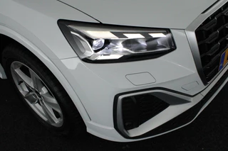 Audi Q2 35 TFSI 150pk S Edition Panoramadak Keyless Virtual Cockpit LED Koplampen S-Line / 46