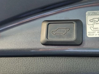 Toyota RAV4 2.5 HYBRID BLACK EDITION / 30