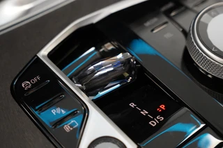 BMW X5 xDrive50e Launch Edition  Panoramadak Leder M-Sport Pro Trekhaak Head-Up / 17