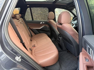BMW X5 XDRIVE 45E M-Sport Panodak Head-Up 94% SOH 360 Camera / 24