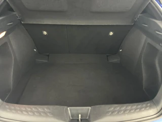 Toyota C-HR 1.8 Hybrid Dynamic Automaat Navigatie | 18'' L.M. Velgen | Parkeercamera / 21