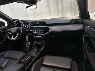 Audi Q3 Sportback 40 TFSI Quattro S Edition Panoramadak Leder Sfeerverlichting Stoelverwarming DAB+ / 4