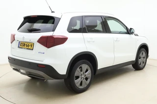 Suzuki Vitara 1.4 Boosterjet Smart Hybrid AllGrip Select 110pk | Automaat | Navigatie | Climate Control | Cruise Control Adaptief | Camera | Stoelverwarming | Lichtmetalen Velgen | Apple Carplay - Android Auto / 2