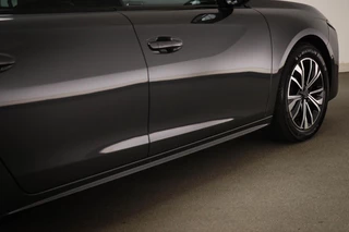 Peugeot 508 SW 1.6 HYbrid 180 Allure | NAVI | CAMERA | DAB | APPLE / 25
