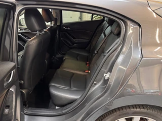 Mazda 3 2.0 SkyActiv-G 120 GT-M / 18