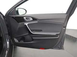 Kia XCeed 1.5 T-GDi DynamicPlusLine 160pk  Airco - Apple Carplay/Android Auto - Cruise Control - Verwarmde Voorstoelen - Dodehoekdetectie Fabrieksgarantie tot 03-2031 / 42