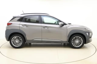Hyundai Kona 1.0T 120pk Fashion | Navigatie | Trekhaak | Climate control | Achteruitrijcamera | Cruise control | Keyless | Lichtmetalen velgen | Parkeersensoren / 10