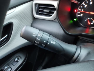 Suzuki Swift 1.2 SELECT SMART HYBRID AUTOM  Direct Leverbaar | Tot 10 JAAR GARANTIE!  Inclusief € 2.400,- Voorraad Voordeel / 25