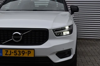 Volvo XC40 2.0 T4 R-DESIGN STOEL+STW VERW. / EL. A-KLEP / EL. WEGKLAP TREKHAAK / 15