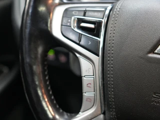 Mitsubishi Outlander 2.0 PHEV Pure / 21