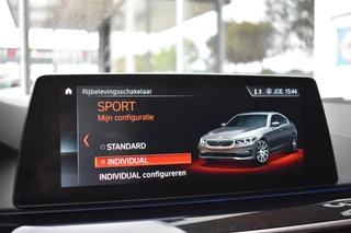 BMW 5-serie 530e iPerformance ECC LMV NAVI LED / 44