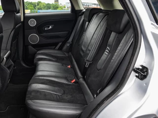 Land Rover Range Rover Evoque 2.2 TD4 4WD 150 PK Pure | Trekhaak | Leder/Alcantara |  Cruise control | Parkeersensoren | 17" / 13