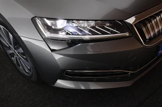 Skoda Superb Combi 1.4 TSI 218pk iV Business Edition Trekhaak Memory Stoelverwarming Virtual Cockpit Navigatie / 53