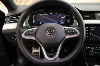Volkswagen Passat Variant 1.5 TSI 150pk DSG 2x R-Line Panoramadak Leder Camera Stoelverwarming Virtual Cockpit / 18