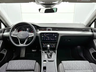 Volkswagen Passat Variant 1.5 TSI Business Automaat | Adaptive Cruise | Stoelverwarming | CarPlay | Trekhaak / 7