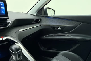 Peugeot 3008 1.2T 130PK Blue Lease Allure | Elektr. achterklep | Achteruitrijcamera | Navigatie | Apple Carplay/Android Auto | Keyless / 19
