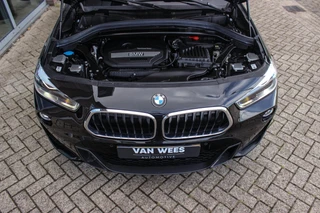 BMW X2 sDrive20i High Executive Edition | M-sport | Driving Assistant Plus | Camera | Apple Carplay | File assistent | Active cruise control | Park Assistant | DAB | Sportstoelen | LED / 10