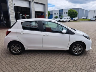 Toyota Yaris 1.0 VVT-i Aspiration AIRCO ONDERHOUDSBOEKJES TREKHAAK / 7