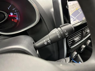 Renault Clio Estate 0.9 TCe Limited CRUISE NAVI CARPLAY. / 22