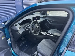 Peugeot 2008 Allure 1.2 Hybrid 145 e-DSC6 | Apple Carplay/Android Auto | Draadloze Telefoonoplader | Dodehoek Detectie | Adaptief Cruise Control | Lichtmetalen Velgen 17 Inch / 12