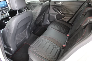 Ford Focus Wagon 1.0 EcoBoost Hybrid ST Line X  | Leder UNIEK! | Head-up | Adaptieve cruise | Trekhaak | Winterpack / 41