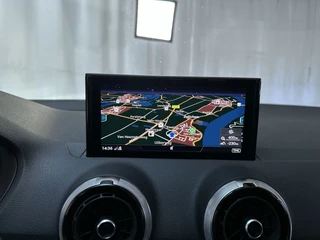 Audi Q2 30 TFSI Advanced Edition Panoramadak Stoelverwarming App-Connect DAB+ / 13