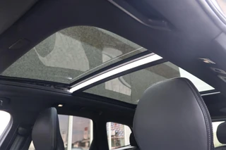 Volvo XC60 T6 Recharge AWD R-Design | Stoelverwarming & Koeling | 360° Camera | Panoramadak | Long Range | H/K | Keyless / 38