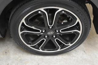 Kia Niro 1.6 GDi Hybrid 141pk DCT6 First Edition Navi | Camera | PDC | Cruise | Trekhaak | LMV / 32