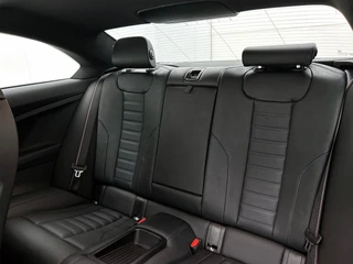 BMW 2-serie Coupé M240i xDrive | M Stoelen | Stoelverwarming | Cruise Control | / 29