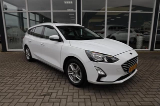 Ford Focus Wagon 1.5 EcoBlue Titanium X Business|Camera|Apple carplay/Android auto|Navi| / 17