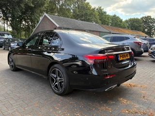 Mercedes-Benz E-Klasse 300 E AMG LINE / 8
