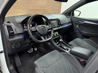 Skoda Karoq 1.5 TSI DSG 4x4 Sportline Business | 1800KG Trekgewicht | Carplay | Sportstoelen | Camera / 34