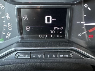 Citroën C3 1.2 PureTech Shine Achteruitrijcamera | Keyless / 15