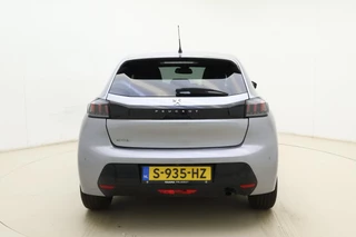 Peugeot 208 1.2T Allure Pack 100pk | Navigatie | Adaptive Cruise Control | Stoelverwarming | Climate Control | Achteruitrijcamera | LED koplampen | 3D Cockpit | 16'' Lichtmetalen velgen | Apple Carplay & Android Auto / 13