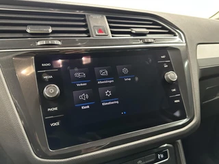 Volkswagen Tiguan 1.4 TSI ACT Comfortline Business CRUISE NAVI DAB LM ECC. / 35