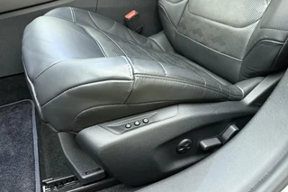 Citroen C5 X 1.6 Plug-in Hybrid 225 Shine | Lederenbekleding | Massage stoel | Elektrisch verstelbare stoel | Camera | Stuur en stoelverwarming | Getint Glas / 24