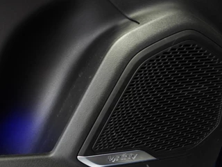 Lynk & Co 01 1.5 PHEV Plug-In ZWARTE HEMEL/360CAM/SCHUIFDAK/LED/20"LMV! / 18