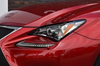 Lexus RC 300h Business Line Pro / 18