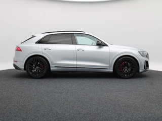 Audi Q8 60 TFSi e 490 Pk quattro S-Line Competition | Matrix Laser LED | Vierwielbesturing | B&O Audio | Valcona Leder | 22 Inch | Trekhaak | Head-Up | 20.328 Km!! / 10