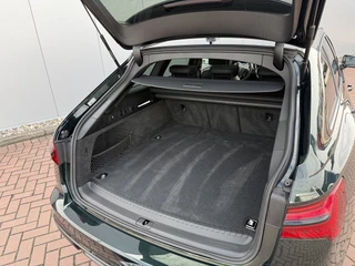 Audi A6 Avant 55 TFSI e 367pk quattro Pro Line S Competition Audi Exclusive kleur / 17