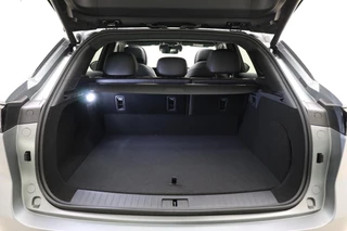 Omoda 9 Premium Hybride 537 PK Automaat | NIEUW MODEL | DEMO | Mat lak | Schuif/kanteldak | Lederen bekleding | Massagestoelen | Keyless | Stoel & Stuurverwarming | 7 jaar garantie / 14