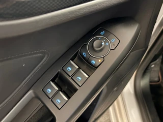 Ford Focus Wagon 1.0 EcoBoost Hybrid ST Line X automaat / Camera / cruise / stoel en stuurverwarming / 12