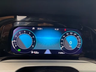 Volkswagen Golf 1.0 Life 81kW / 10